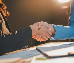 Flexibilité des contrats et des engagements